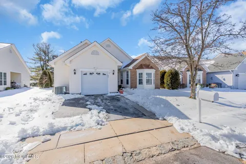 $425,000 | 37 Butler Avenue, Bayville, NJ 08721