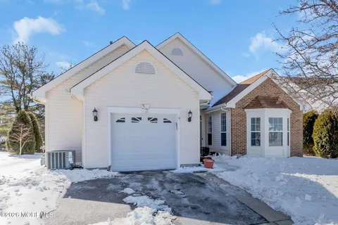 $425,000 | 37 Butler Avenue, Bayville, NJ 08721