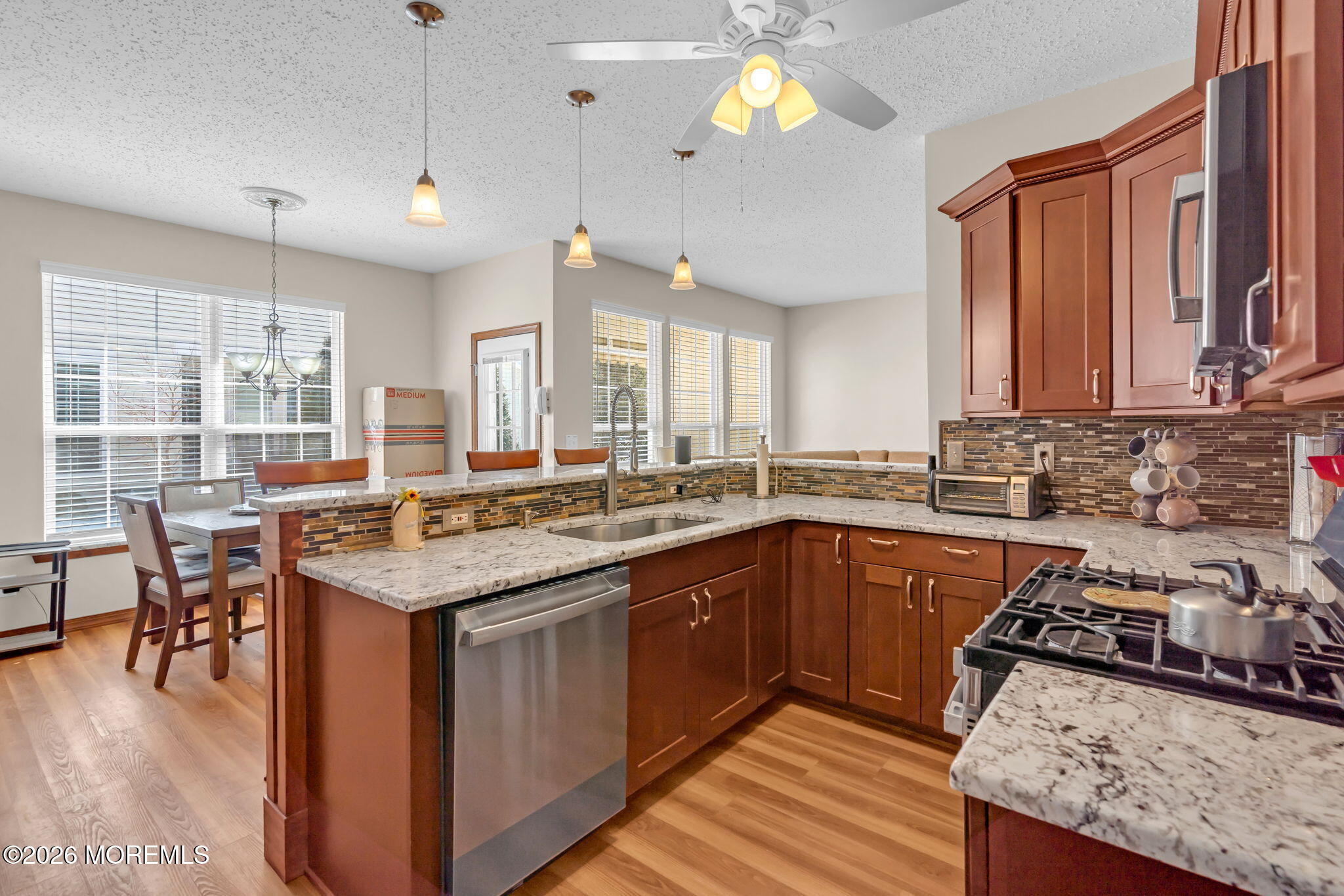 37 Butler Avenue Bayville, NJ 08721 - Photo 9 of 25 12-web-or-mls-DSC09545