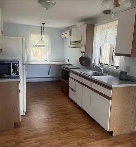 $1,500 | 208 Long Pond Road, Danville, NH 03819