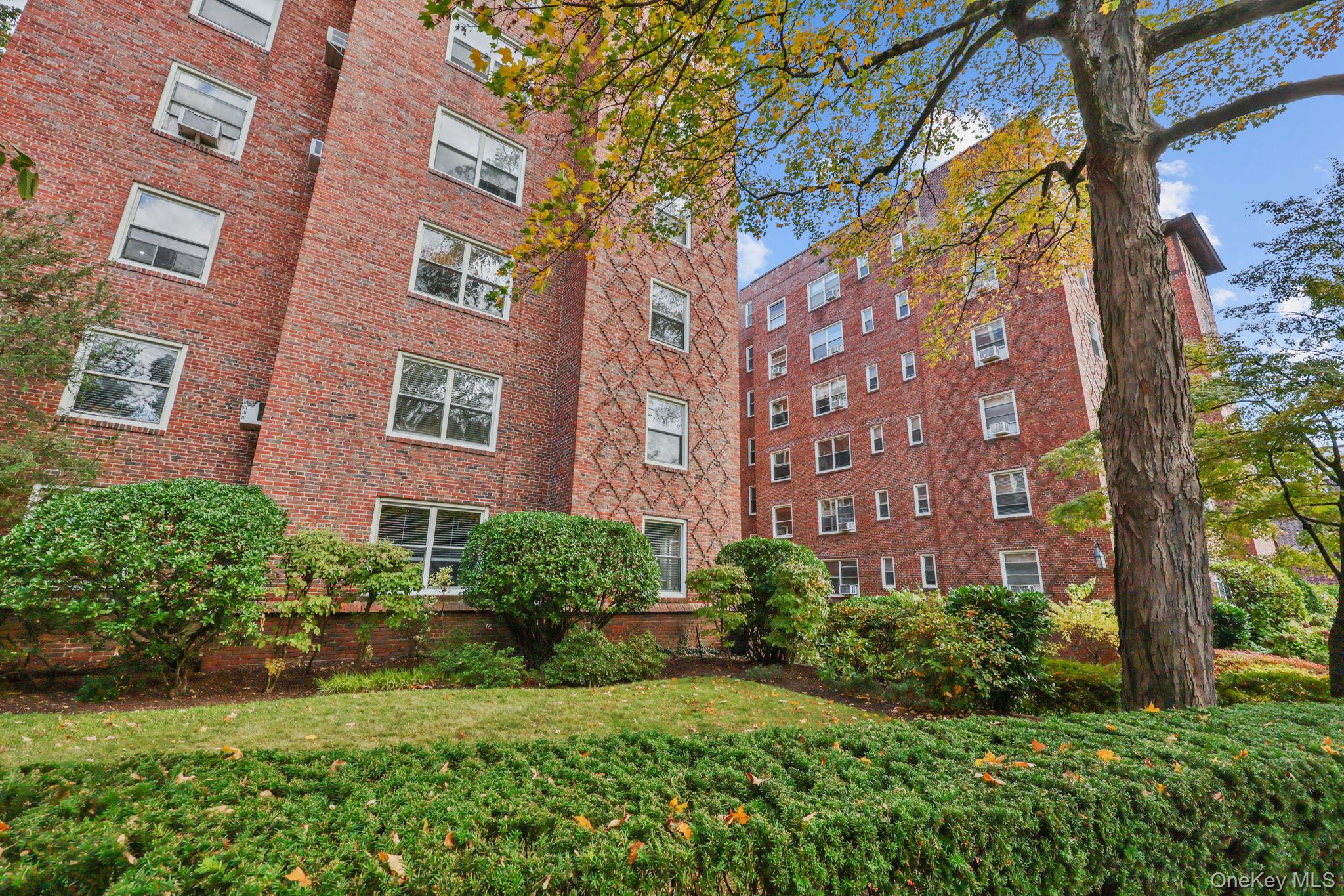 250 Bronxville Road, Unit 2G Bronxville, NY 10708 - Photo 12 of 14 front view of a building