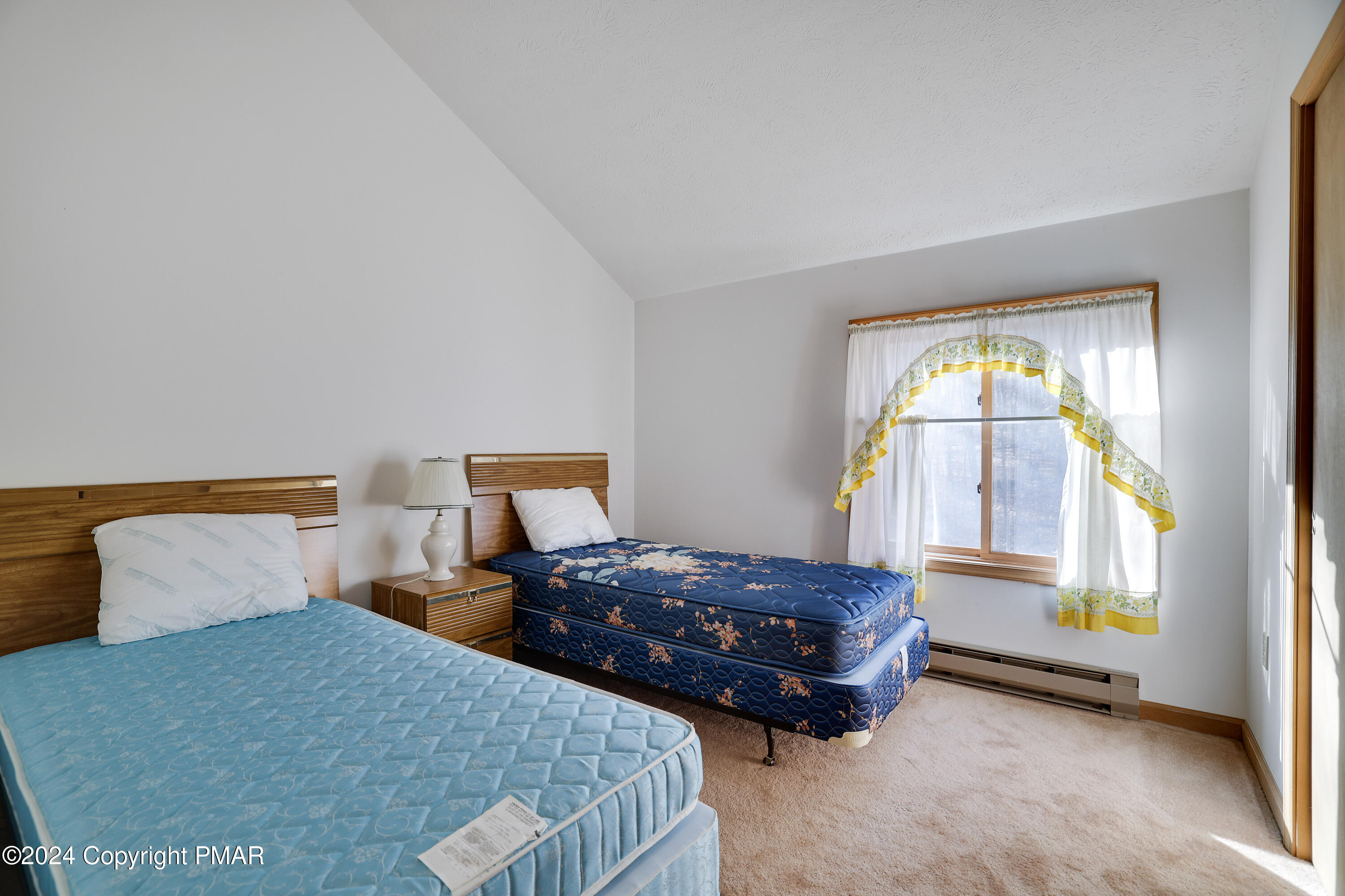 2104 Scarborough Way Bushkill, PA 18324 - Photo 24 of 31 RBR53670