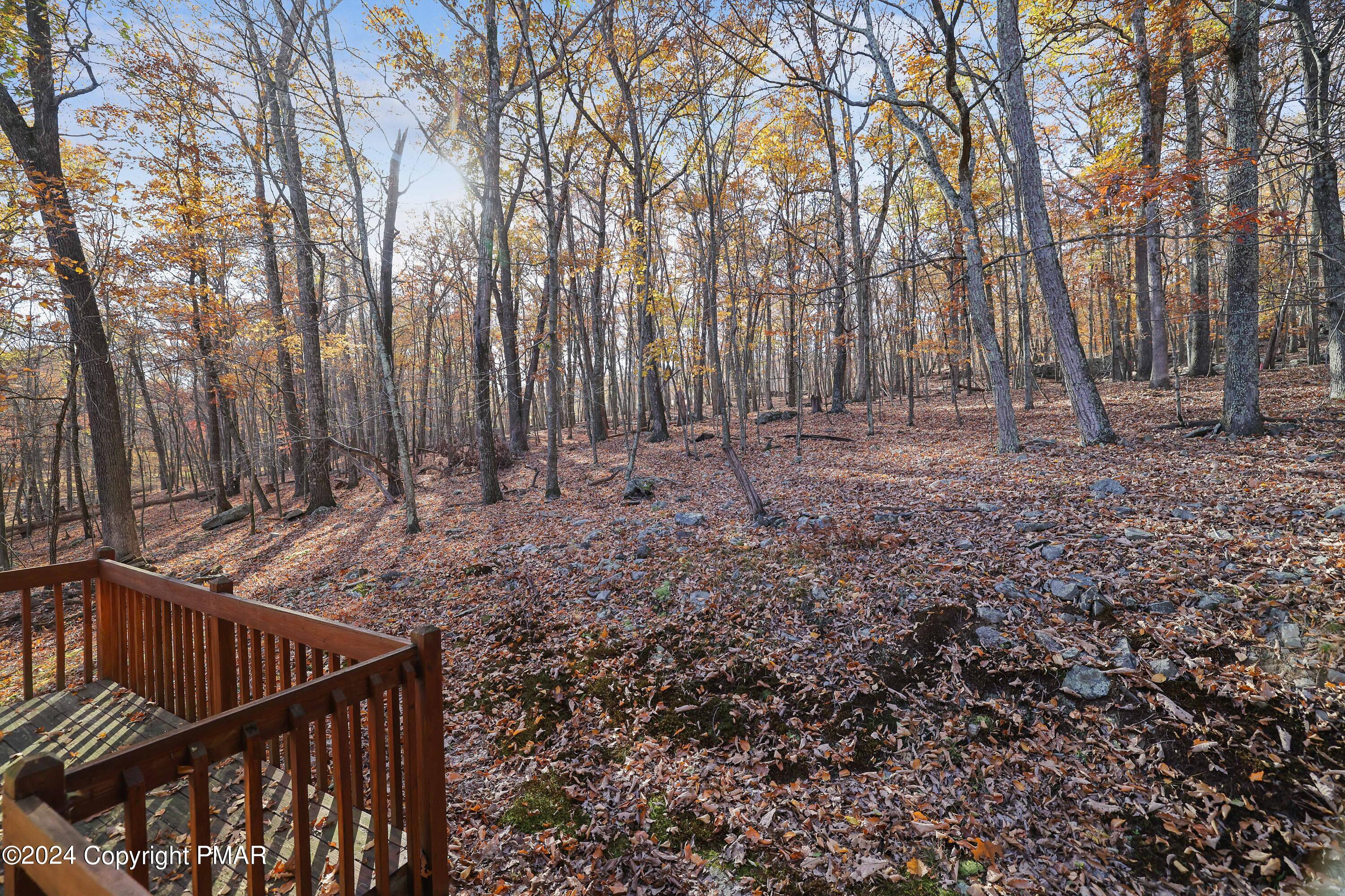 2104 Scarborough Way Bushkill, PA 18324 - Photo 5 of 31 RBR53694