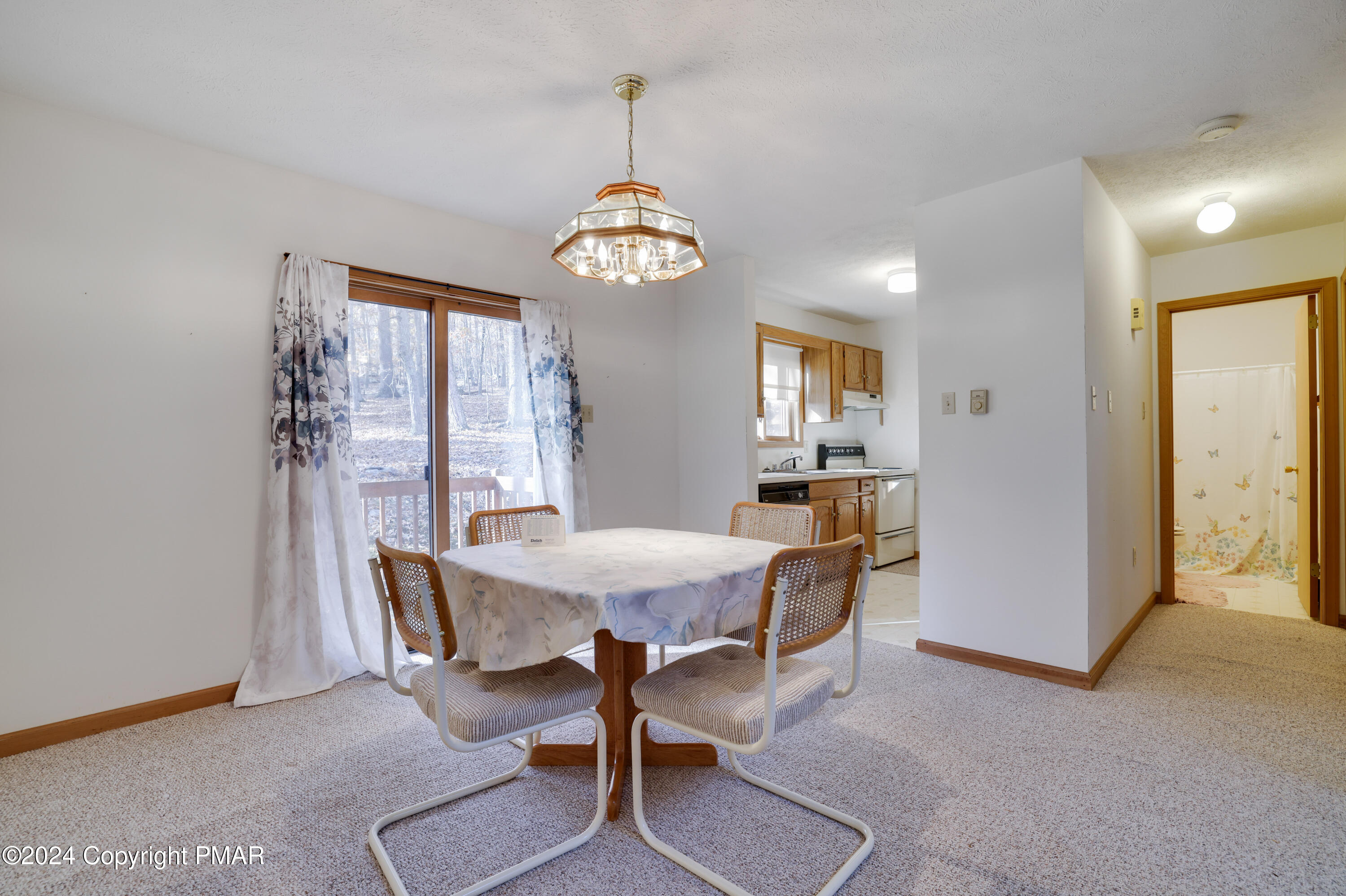 2104 Scarborough Way Bushkill, PA 18324 - Photo 10 of 31 RBR53590