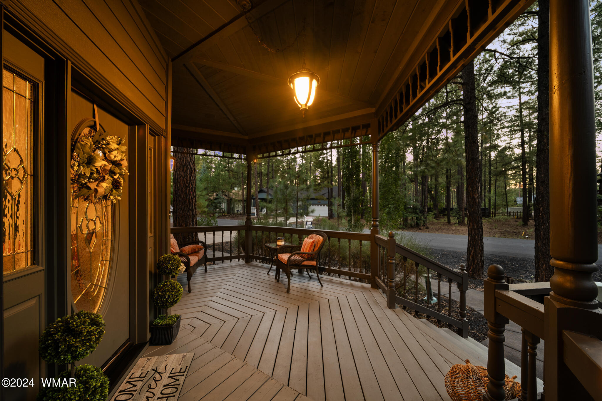 2595 Timber Ridge Lane Pinetop, AZ 85935 - Photo 15 of 77 Front Deck