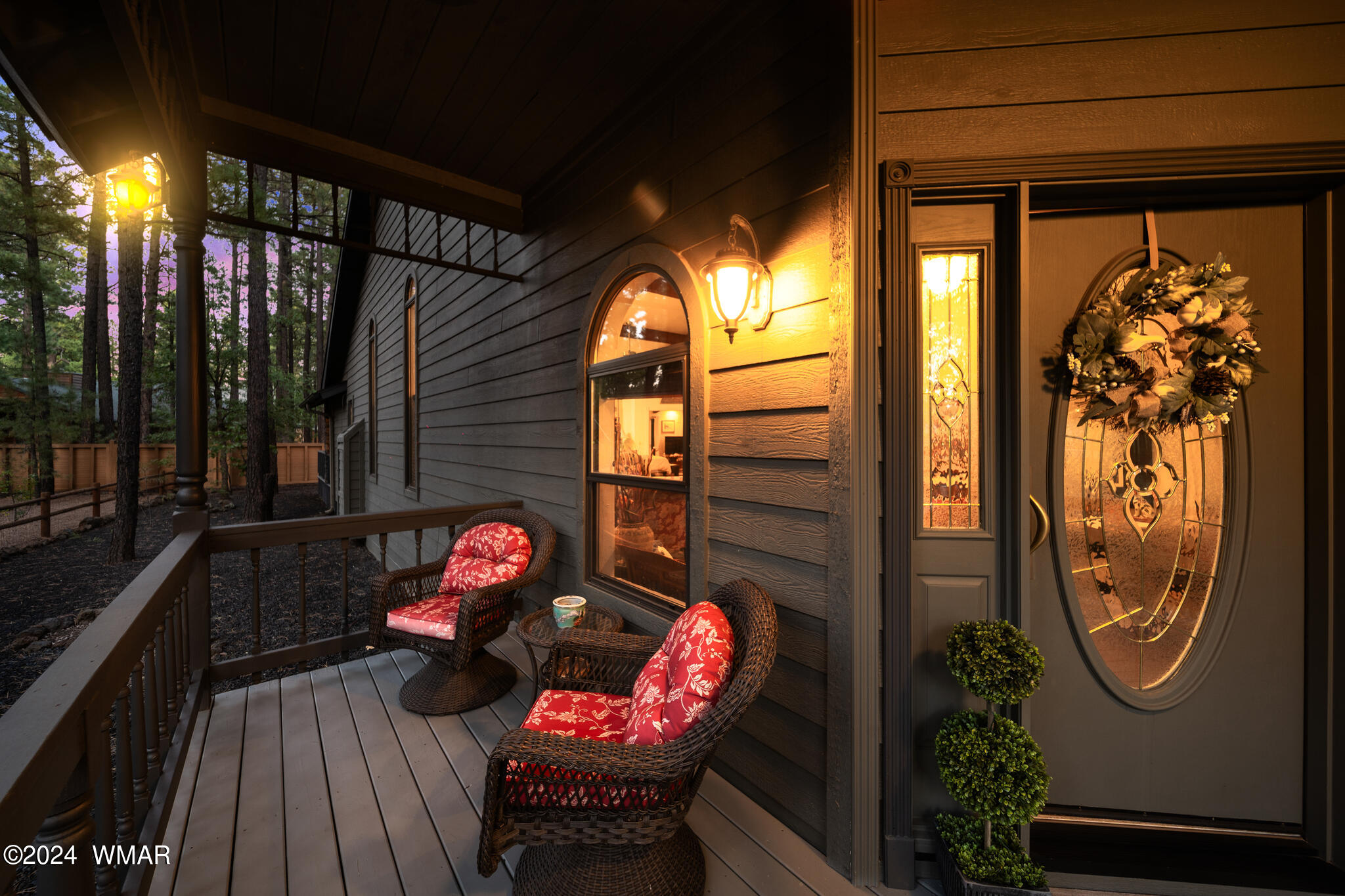 2595 Timber Ridge Lane Pinetop, AZ 85935 - Photo 16 of 77 Front Deck