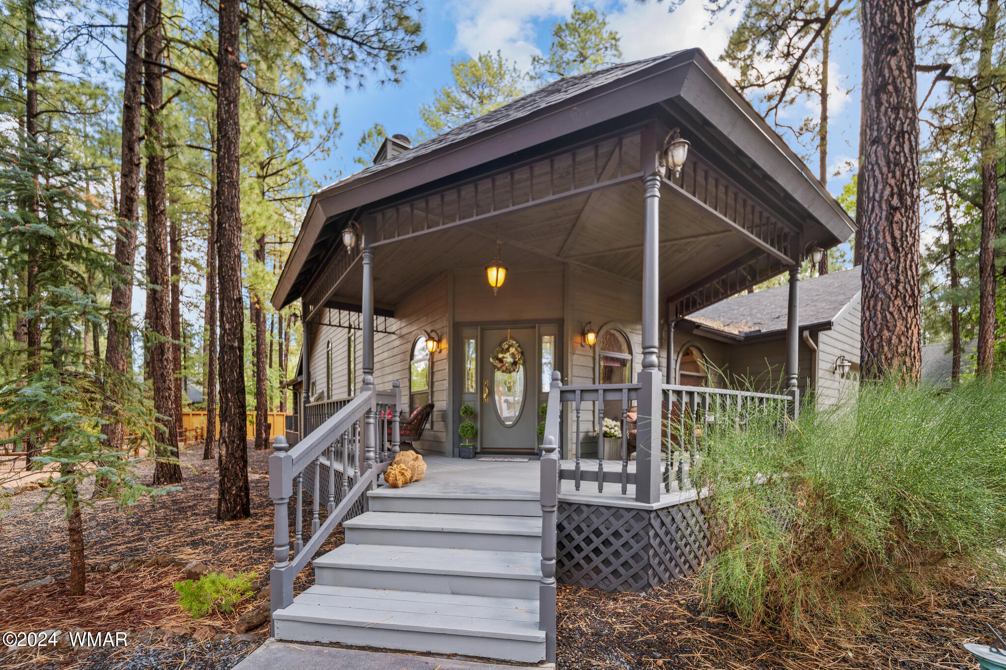 2595 Timber Ridge Lane Pinetop, AZ 85935 - Photo 28 of 77 Front Deck