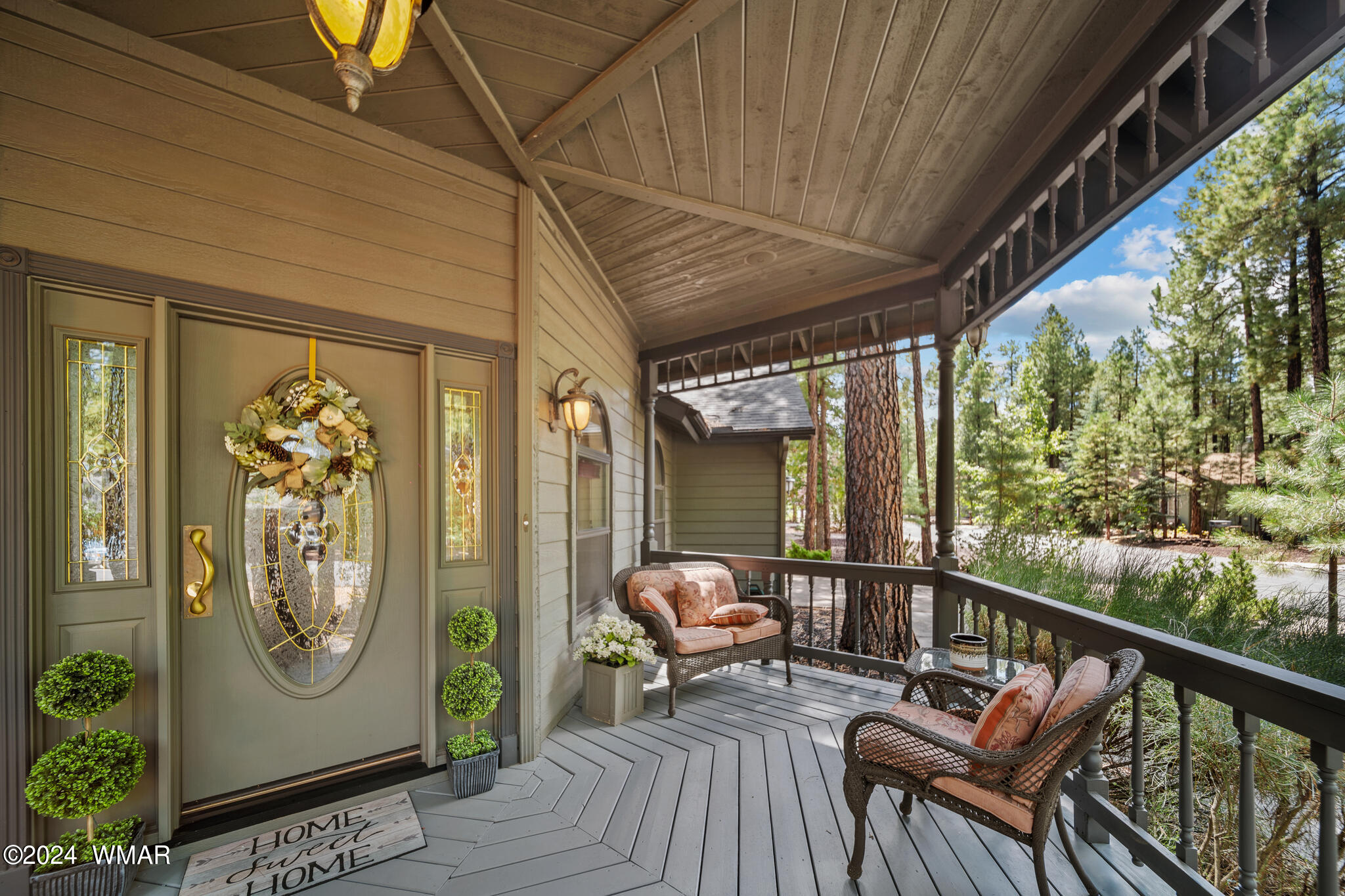 2595 Timber Ridge Lane Pinetop, AZ 85935 - Photo 29 of 77 Front Deck