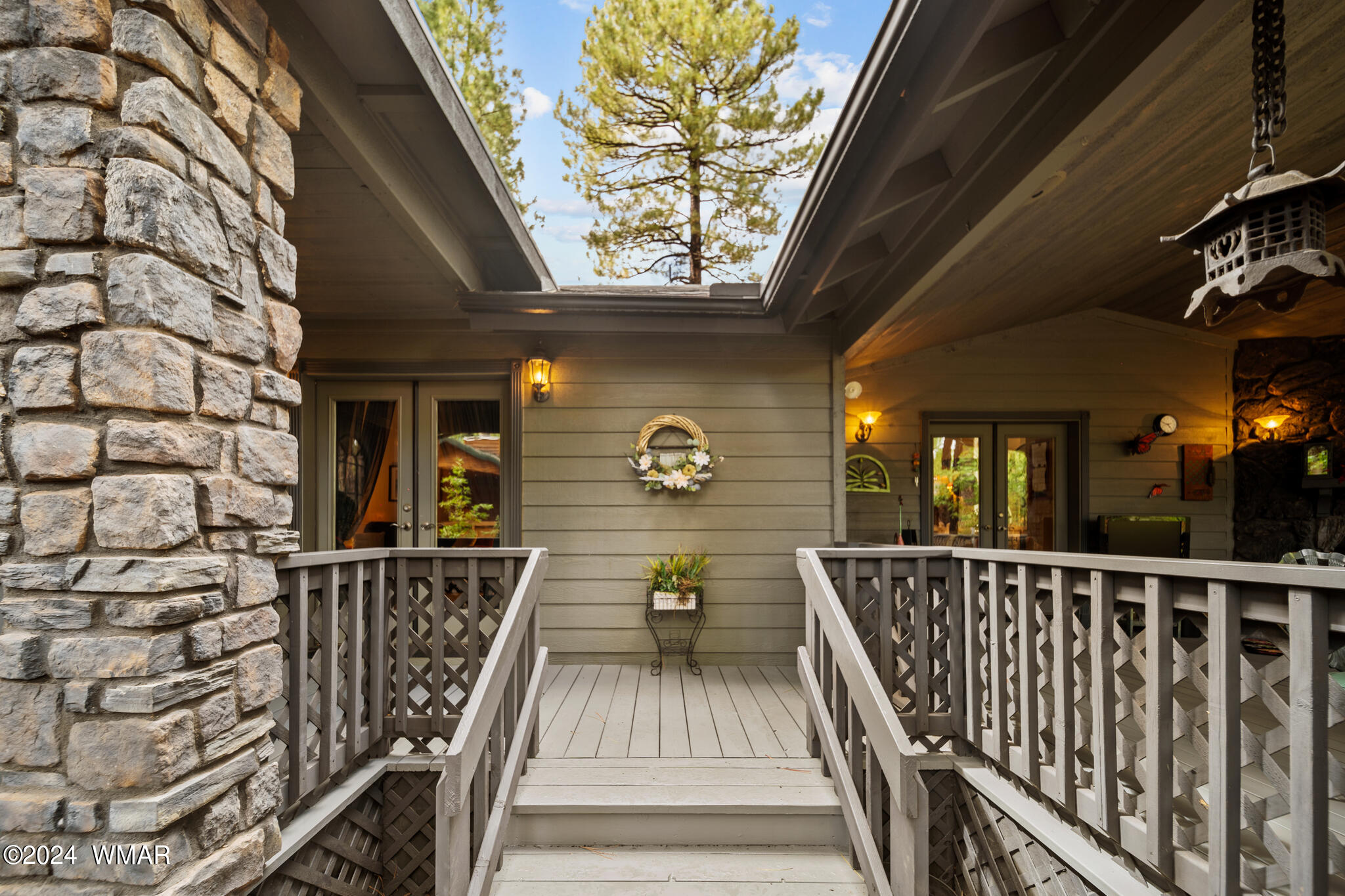 2595 Timber Ridge Lane Pinetop, AZ 85935 - Photo 34 of 77 Back Deck