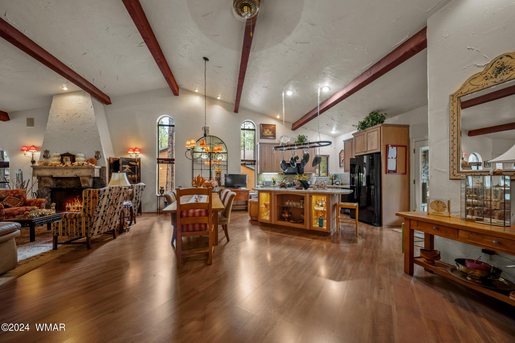 2595 Timber Ridge Lane Pinetop, AZ 85935 - Photo 42 of 77 Living Rm