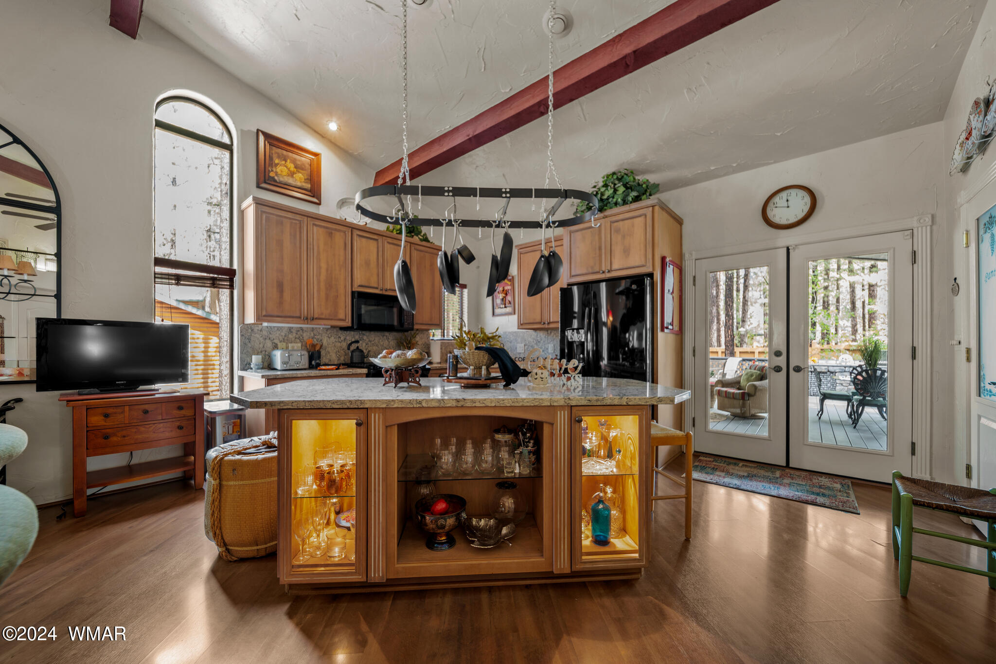 2595 Timber Ridge Lane Pinetop, AZ 85935 - Photo 51 of 77 Kitchen Island