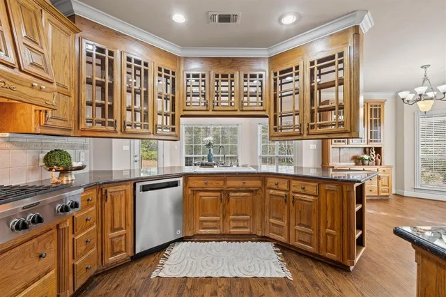 $1,295,000 | 6652 East Fm 1396, Telephone, TX 75488