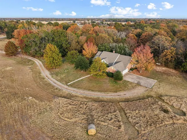 $1,295,000 | 6652 East Fm 1396, Telephone, TX 75488