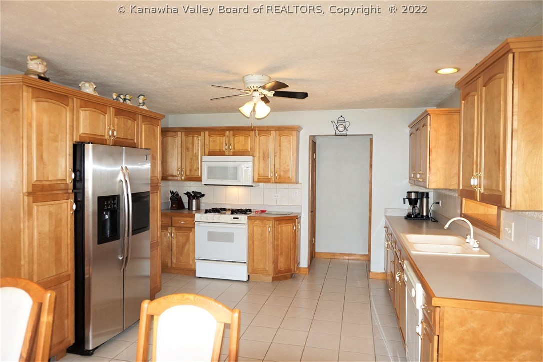 84 Elm Street Winfield, WV 25213 - Photo 7 of 29 Gallery Image 7