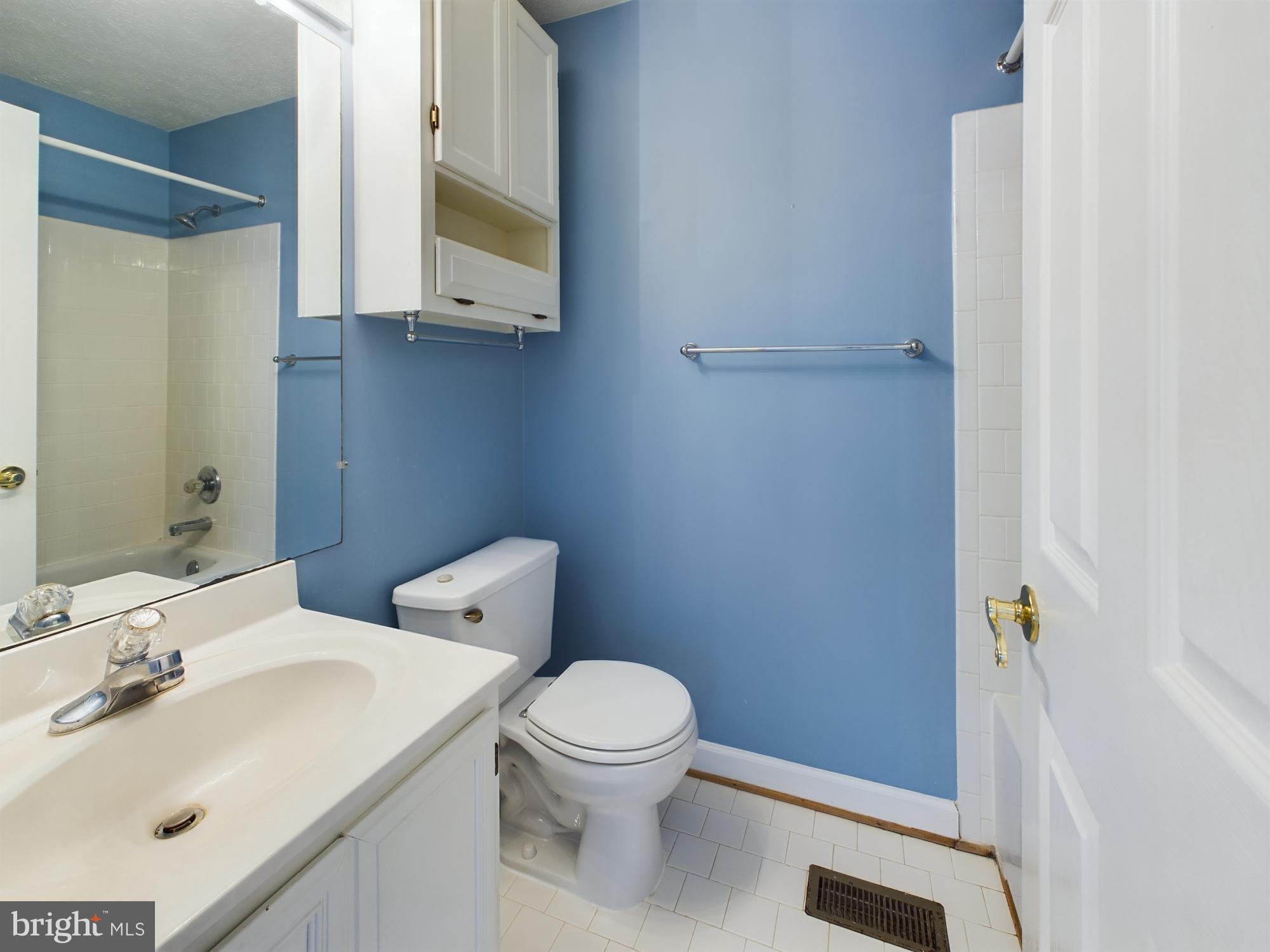 1306 Breckenridge Circle Riva, MD 21140 - Photo 7 of 16 Owners full bath