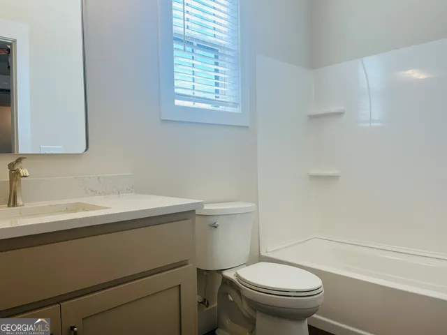 $1,100 | 105 Gardenia Lane, Unit 105B, LaGrange, GA 30240