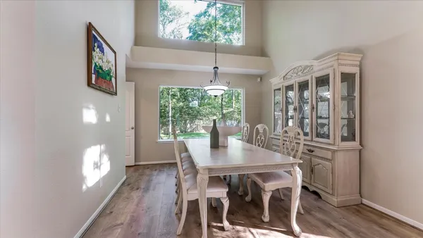 $650,000 | 10 Owls Cove Place, The Woodlands, TX 77382