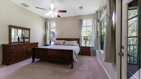 $650,000 | 10 Owls Cove Place, The Woodlands, TX 77382