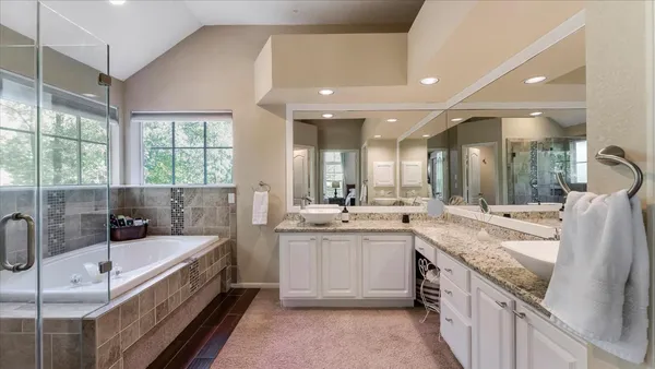 $650,000 | 10 Owls Cove Place, The Woodlands, TX 77382
