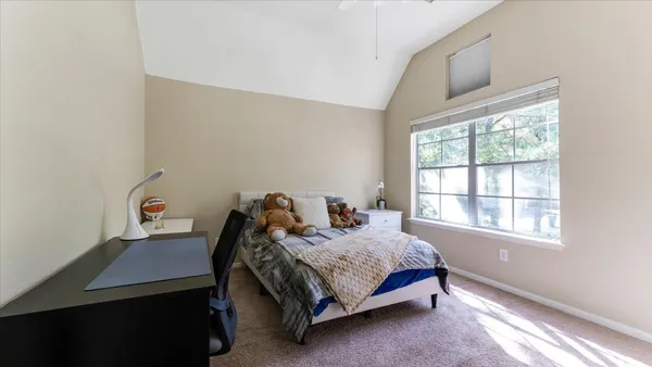 $650,000 | 10 Owls Cove Place, The Woodlands, TX 77382