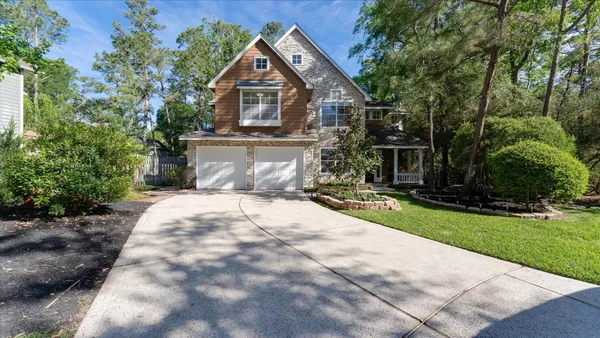 $650,000 | 10 Owls Cove Place, The Woodlands, TX 77382