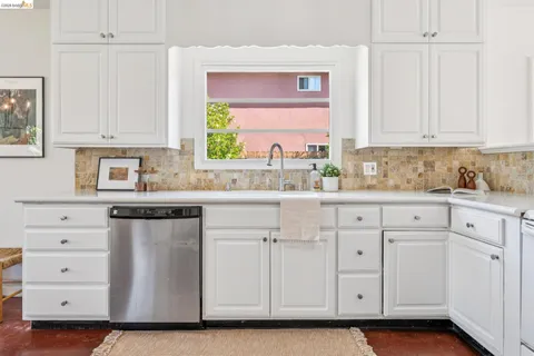 $1,495,000 | 201 Warwick Avenue, San Leandro, CA 94577