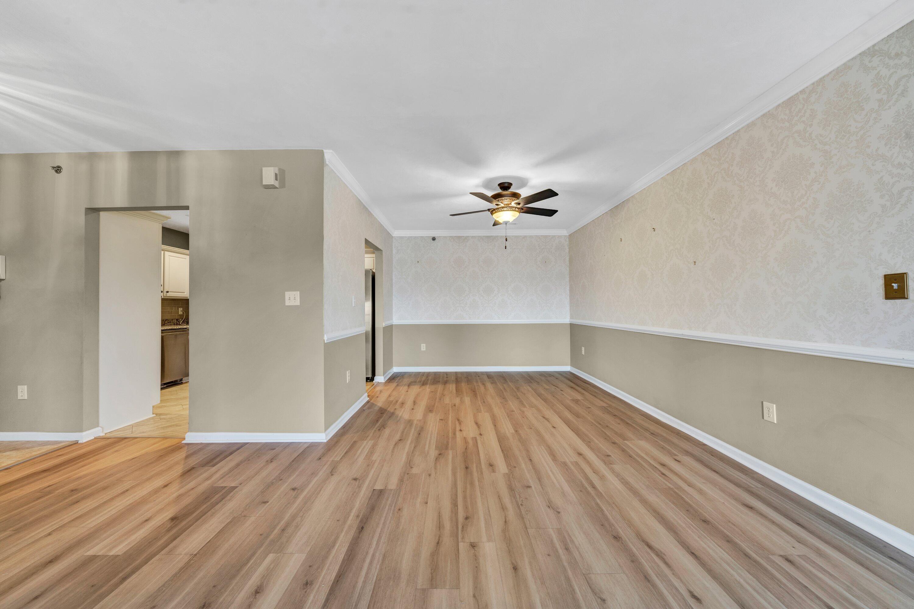 4438 Pheasant Ridge Road, Unit 206 Roanoke, VA 24014 - Photo 11 of 46 11-DSC00175