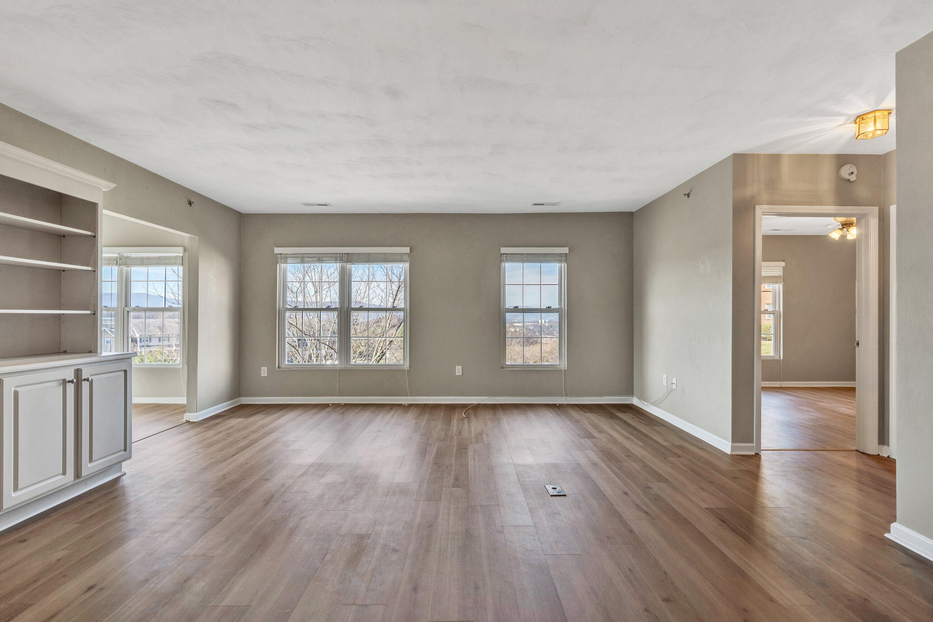 4438 Pheasant Ridge Road, Unit 206 Roanoke, VA 24014 - Photo 18 of 46 18-DSC00166