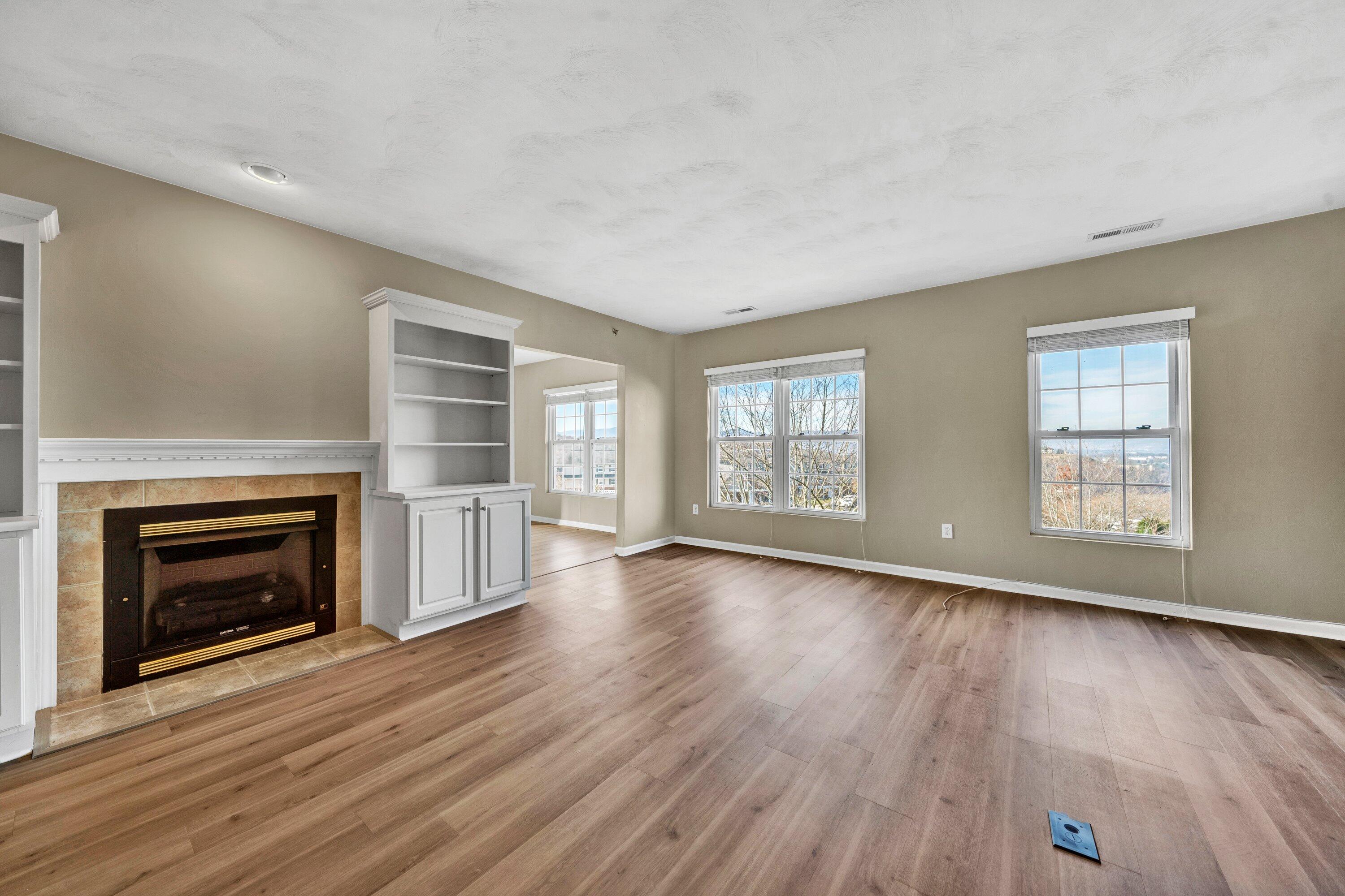 4438 Pheasant Ridge Road, Unit 206 Roanoke, VA 24014 - Photo 20 of 46 20-DSC00181