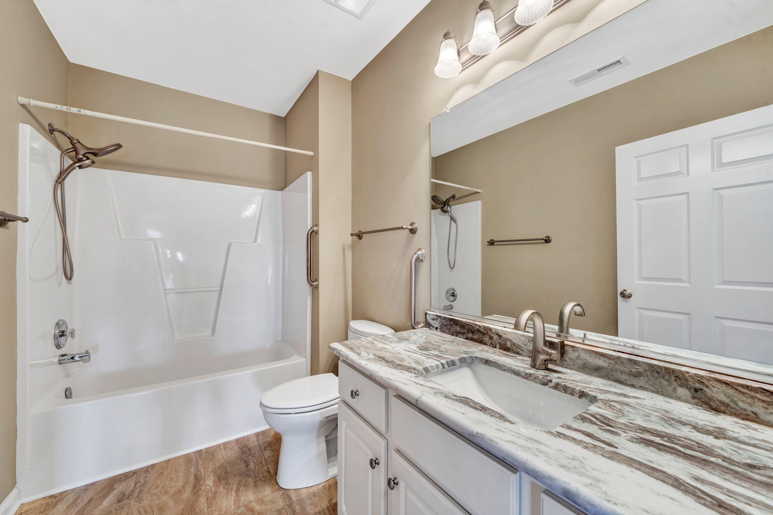4438 Pheasant Ridge Road, Unit 206 Roanoke, VA 24014 - Photo 32 of 46 32-DSC00220