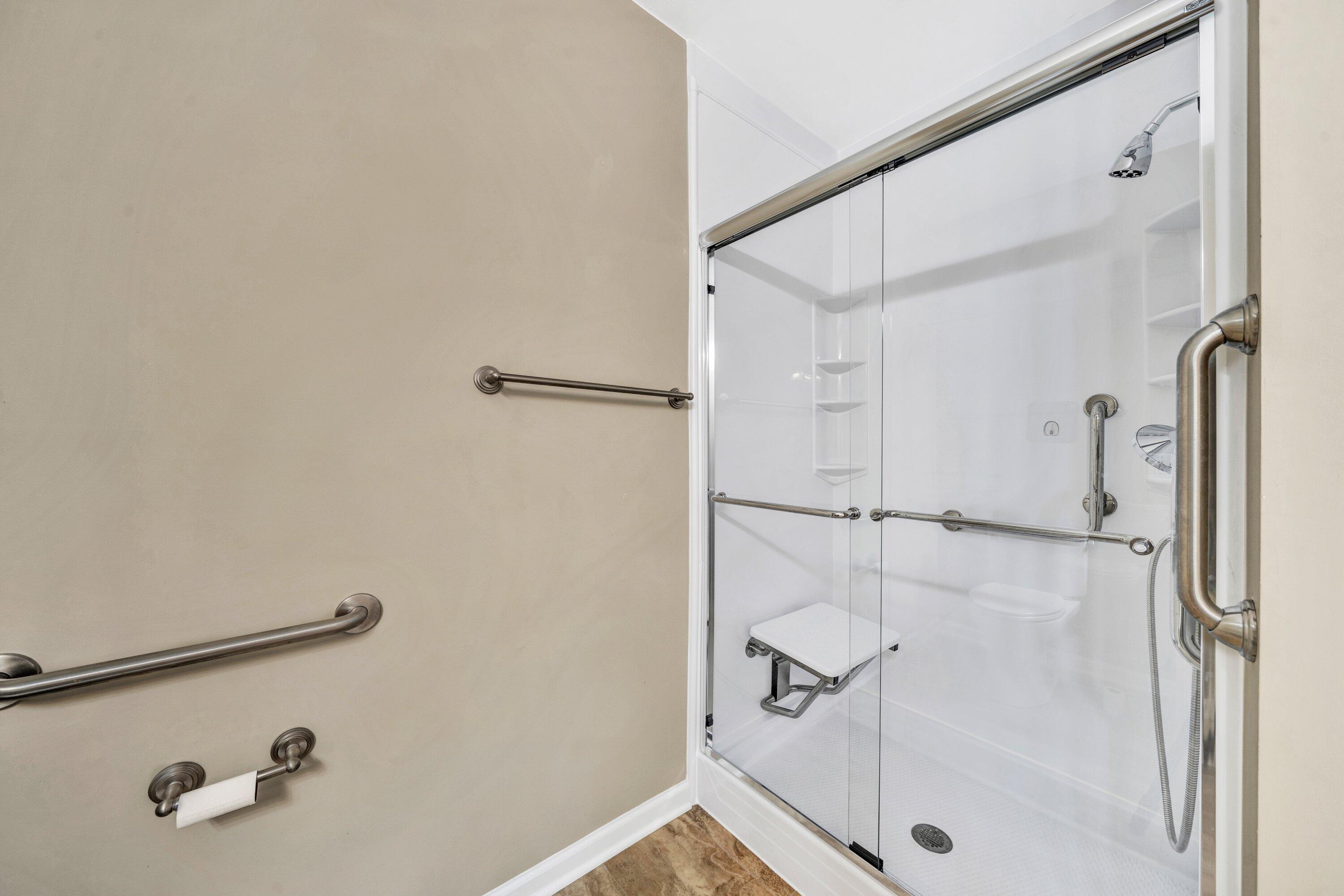 4438 Pheasant Ridge Road, Unit 206 Roanoke, VA 24014 - Photo 40 of 46 40-DSC00244