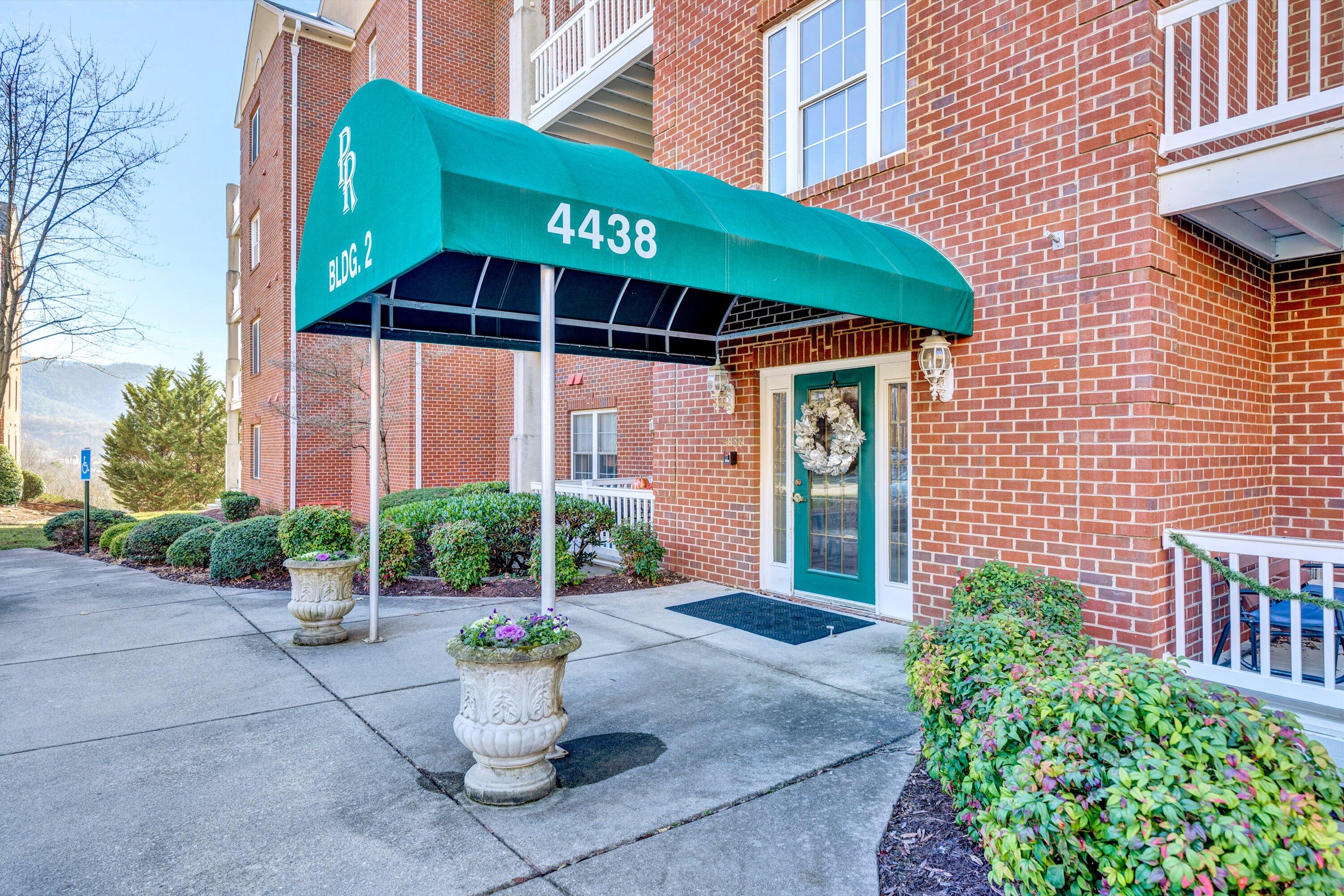 4438 Pheasant Ridge Road, Unit 206 Roanoke, VA 24014 - Photo 4 of 46 04-DSC00133