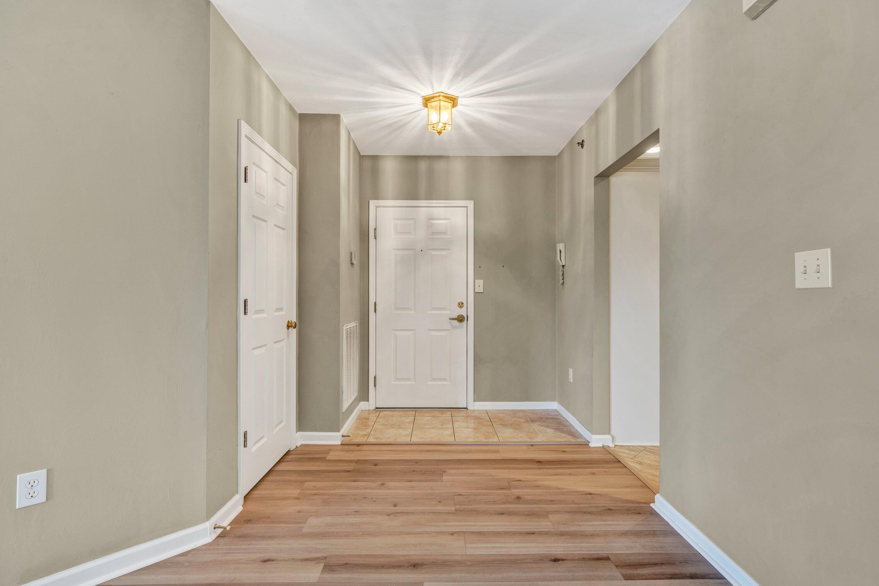 4438 Pheasant Ridge Road, Unit 206 Roanoke, VA 24014 - Photo 9 of 46 09-DSC00169