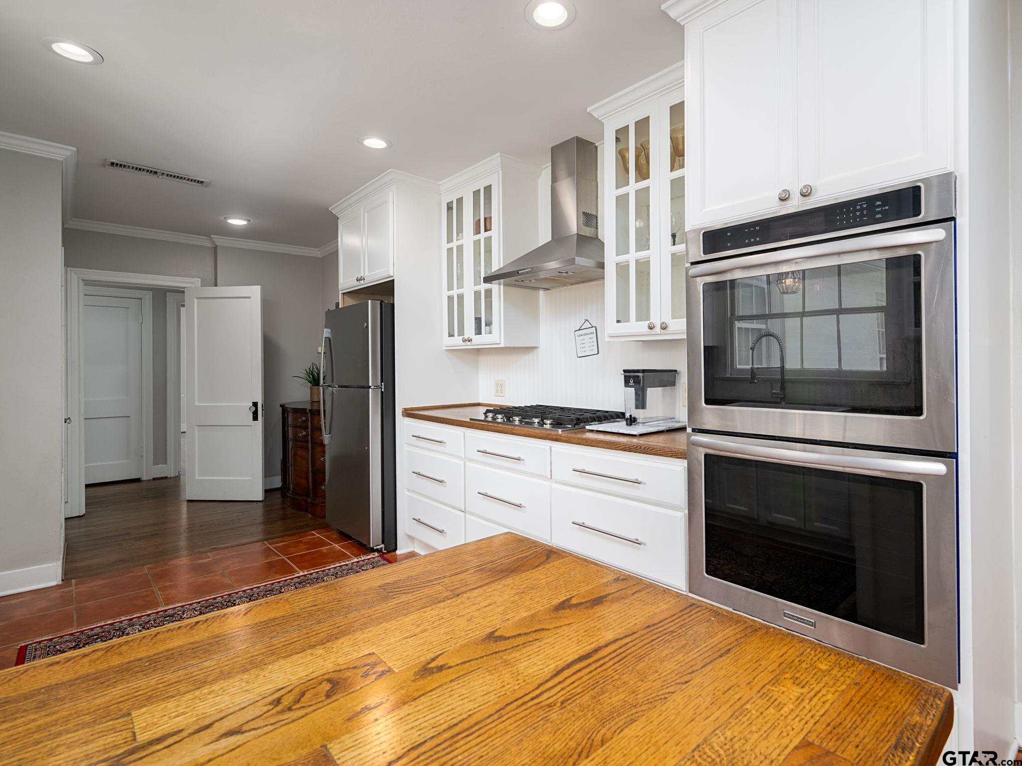 323 West 3rd Street Tyler, TX 75701 - Photo 16 of 44