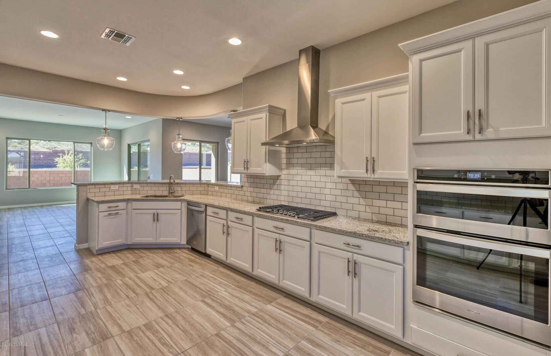 732 East Romsdalen Road Tucson, AZ 85755 - Photo 18 of 36