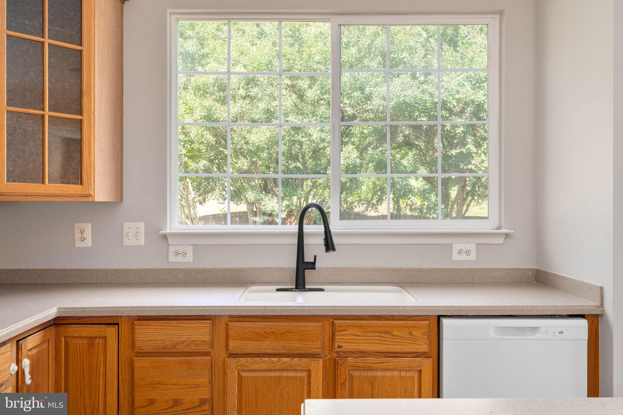 55 Hamstead Road Fredericksburg, VA 22405 - Photo 21 of 58 a sink with a window