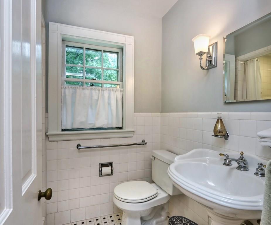 76 Standish Road Milton, MA 02186 - Photo 19 of 30 Gallery Image 19