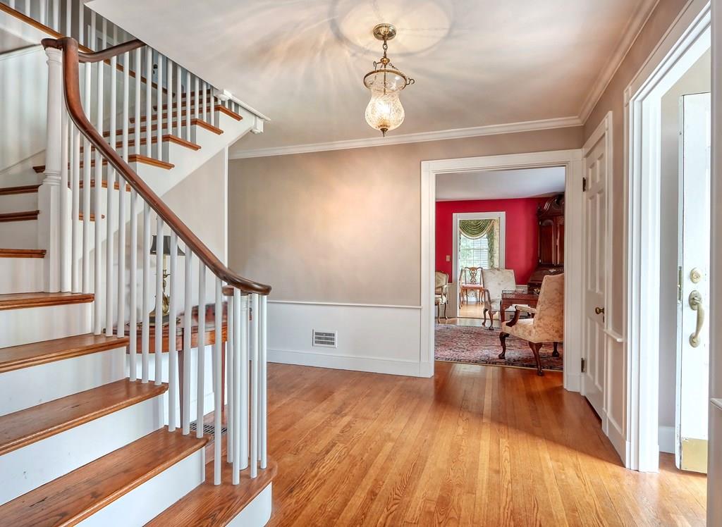 76 Standish Road Milton, MA 02186 - Photo 5 of 30 Gallery Image 5