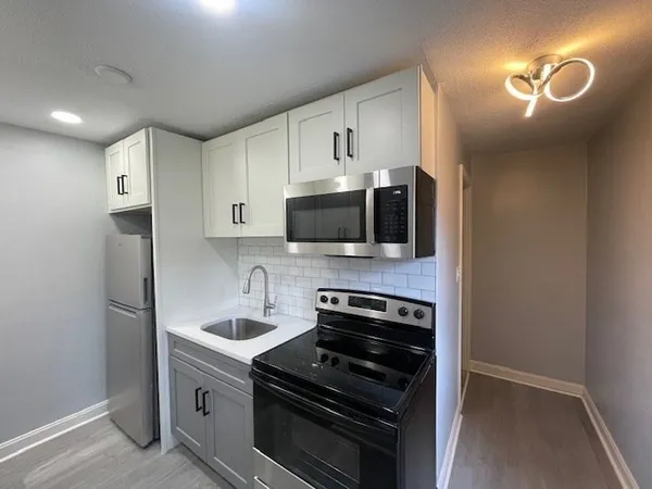 $1,600 | 808 Willard Street, Unit F3, Quincy, MA 02169