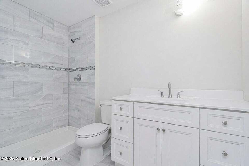 556 Drumgoole Road East Staten Island, NY 10312 - Photo 51 of 52 53