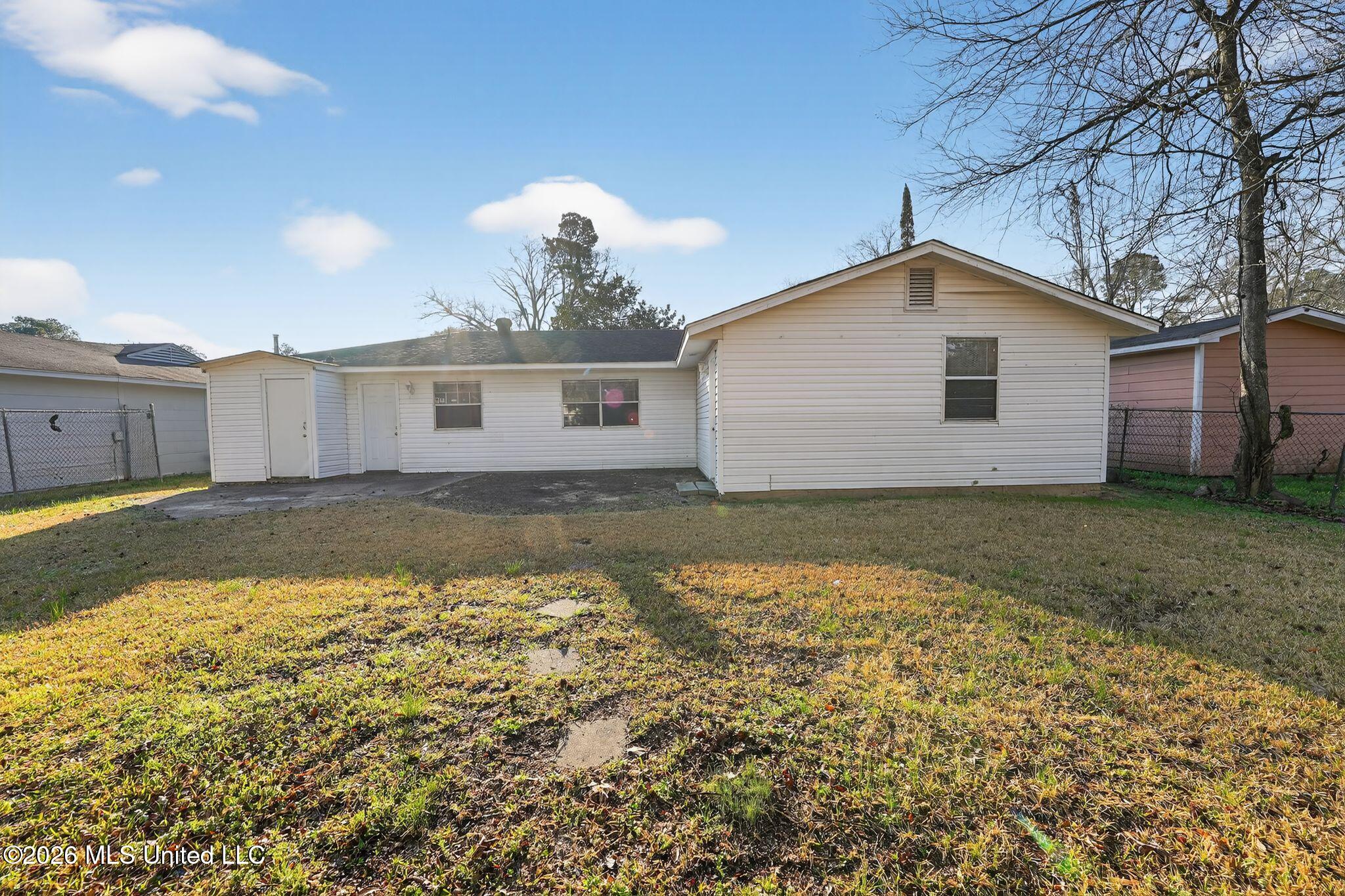 6559 George Washington Drive Jackson, MS 39213 - Photo 5 of 38 04_6559_George_Washington_Dr_Jackson_MS_