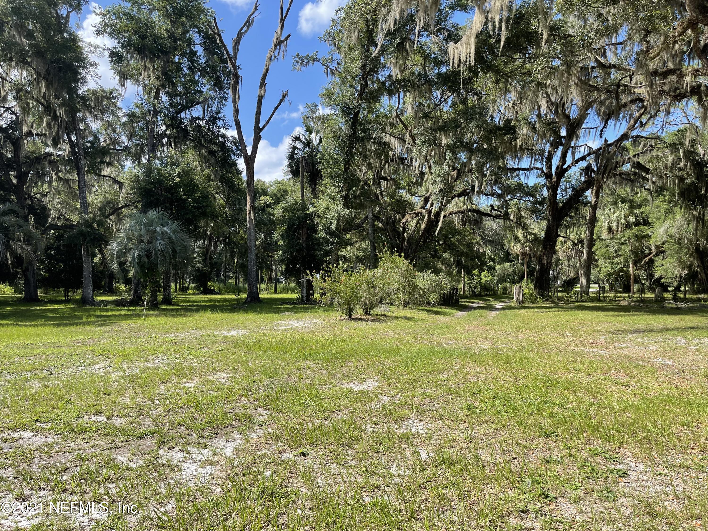 437 East End Road San Mateo, FL 32187 - Photo 17 of 60 69DDDD41-6DAC-4E6C-B6F2-CF65BED45AE4