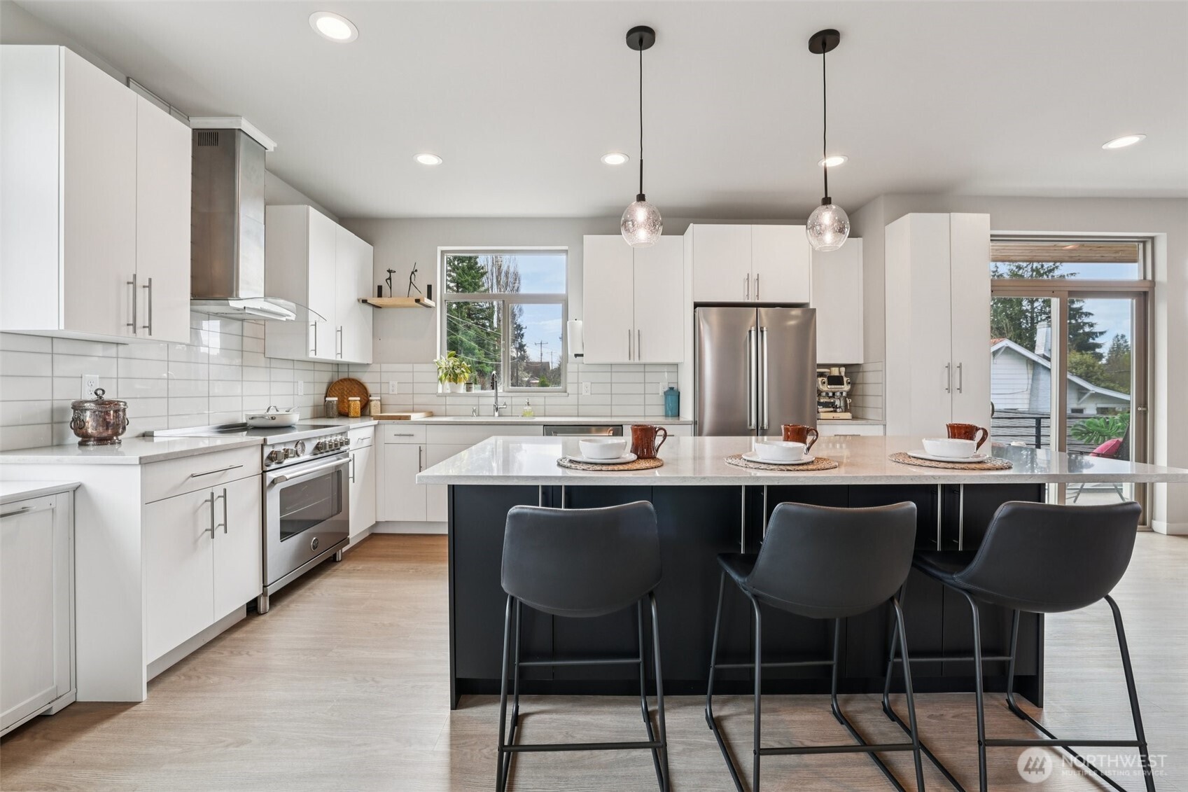 8410 17th Avenue Southwest, Unit 3 Seattle, WA 98106 - Photo 17 of 39