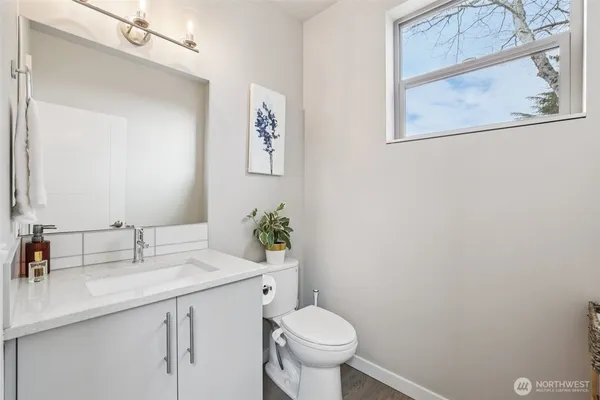 $799,000 | 8410 17th Avenue Southwest, Unit 3, Seattle, WA 98106