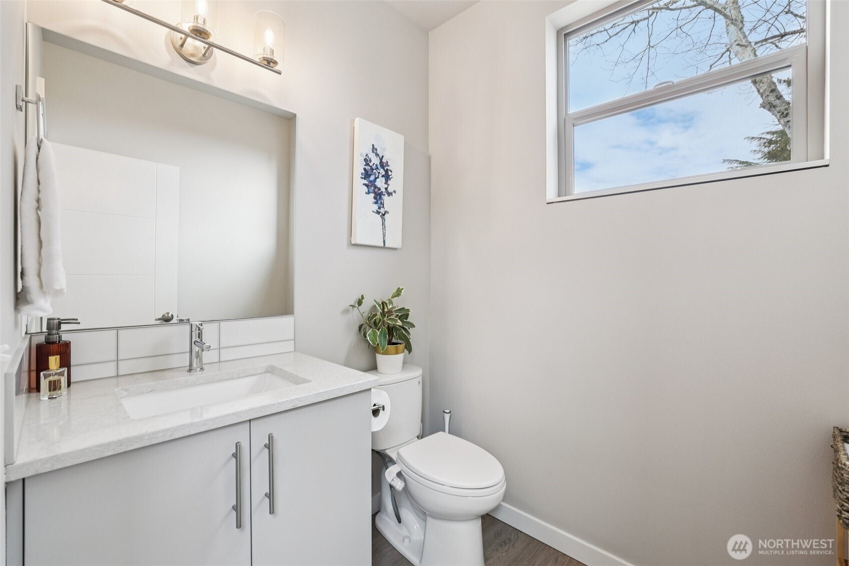 8410 17th Avenue Southwest, Unit 3 Seattle, WA 98106 - Photo 23 of 39