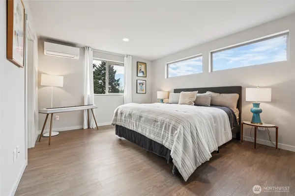 $799,000 | 8410 17th Avenue Southwest, Unit 3, Seattle, WA 98106