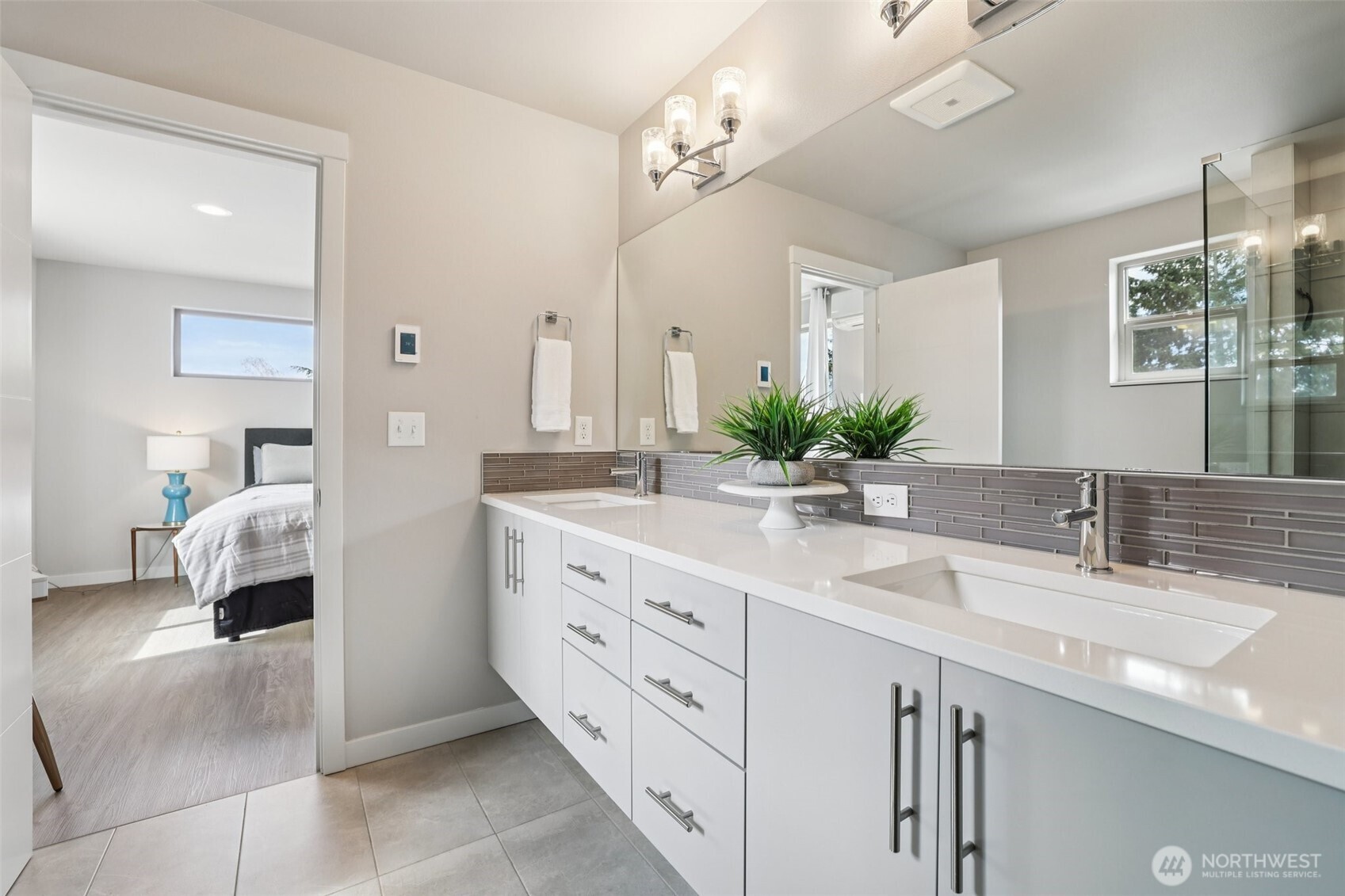 8410 17th Avenue Southwest, Unit 3 Seattle, WA 98106 - Photo 30 of 39
