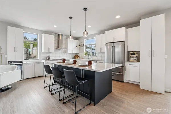 $799,000 | 8410 17th Avenue Southwest, Unit 3, Seattle, WA 98106