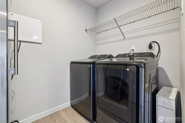 $799,000 | 8410 17th Avenue Southwest, Unit 3, Seattle, WA 98106