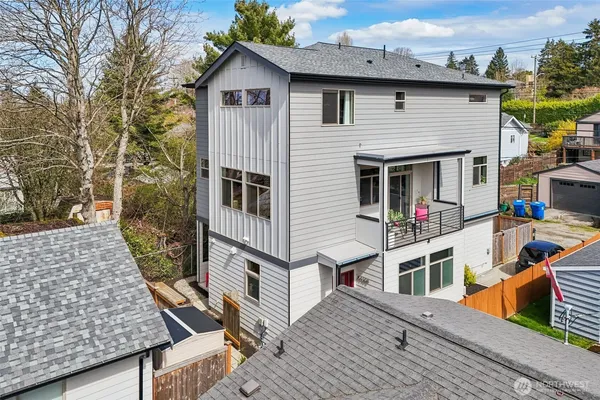 $799,000 | 8410 17th Avenue Southwest, Unit 3, Seattle, WA 98106